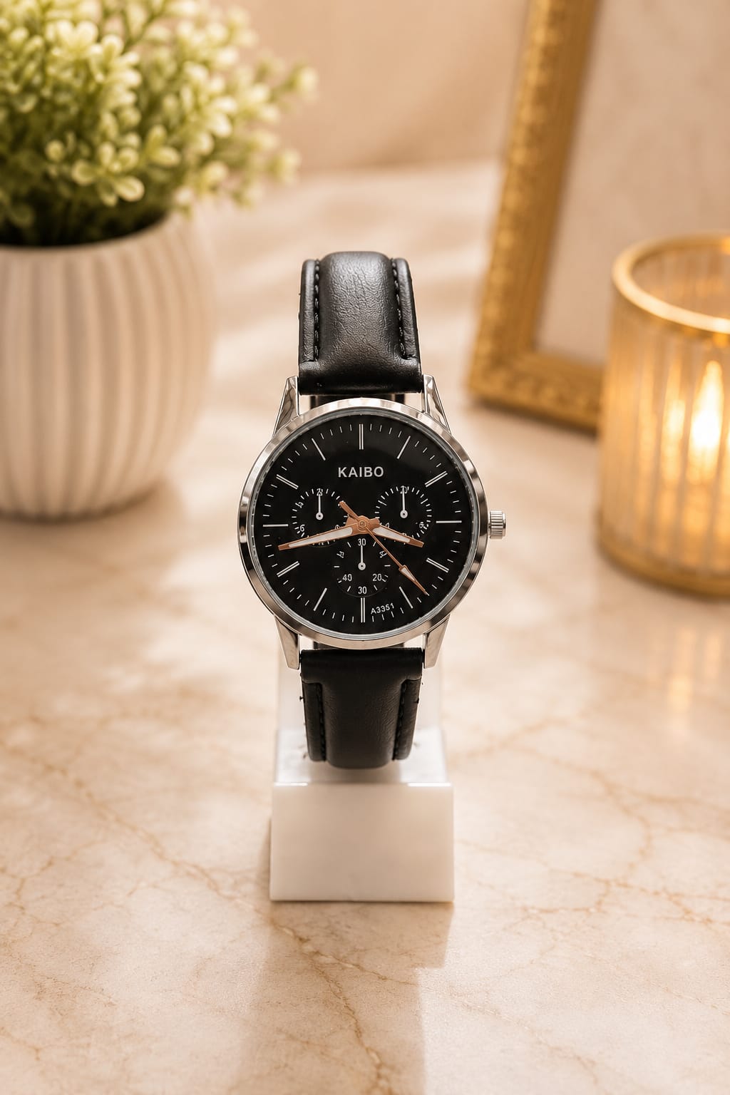 KAIBO Casual Leather Strap Quartz Watch