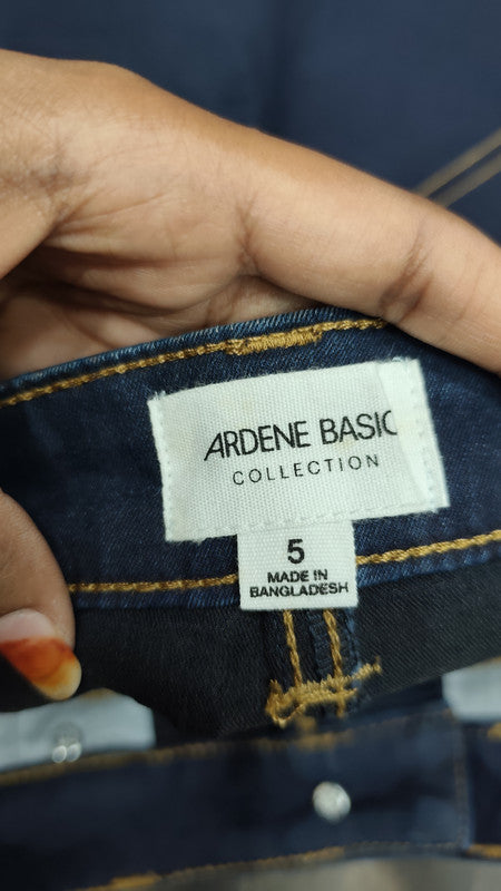 High-Rise Dark Wash Denim Shorts : Size 28