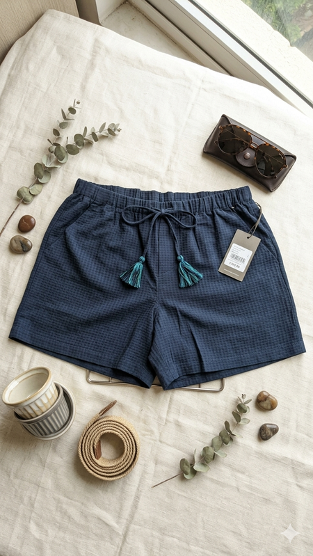 Seersucker Pull-On Shorts : Size 32