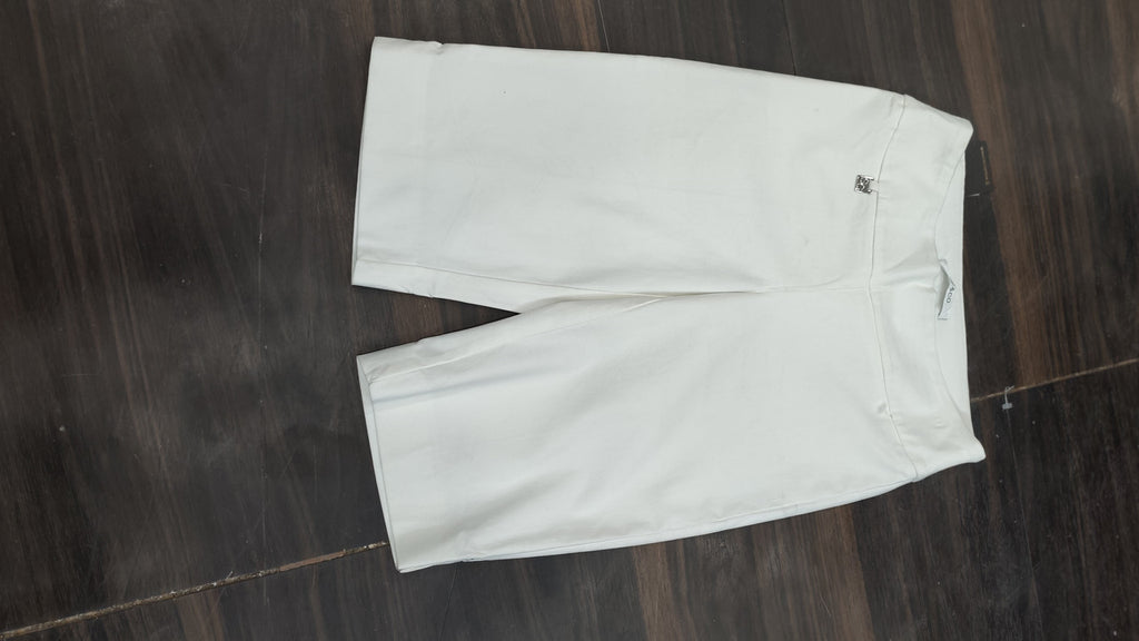 Pull-On Bermuda Shorts : Size 28