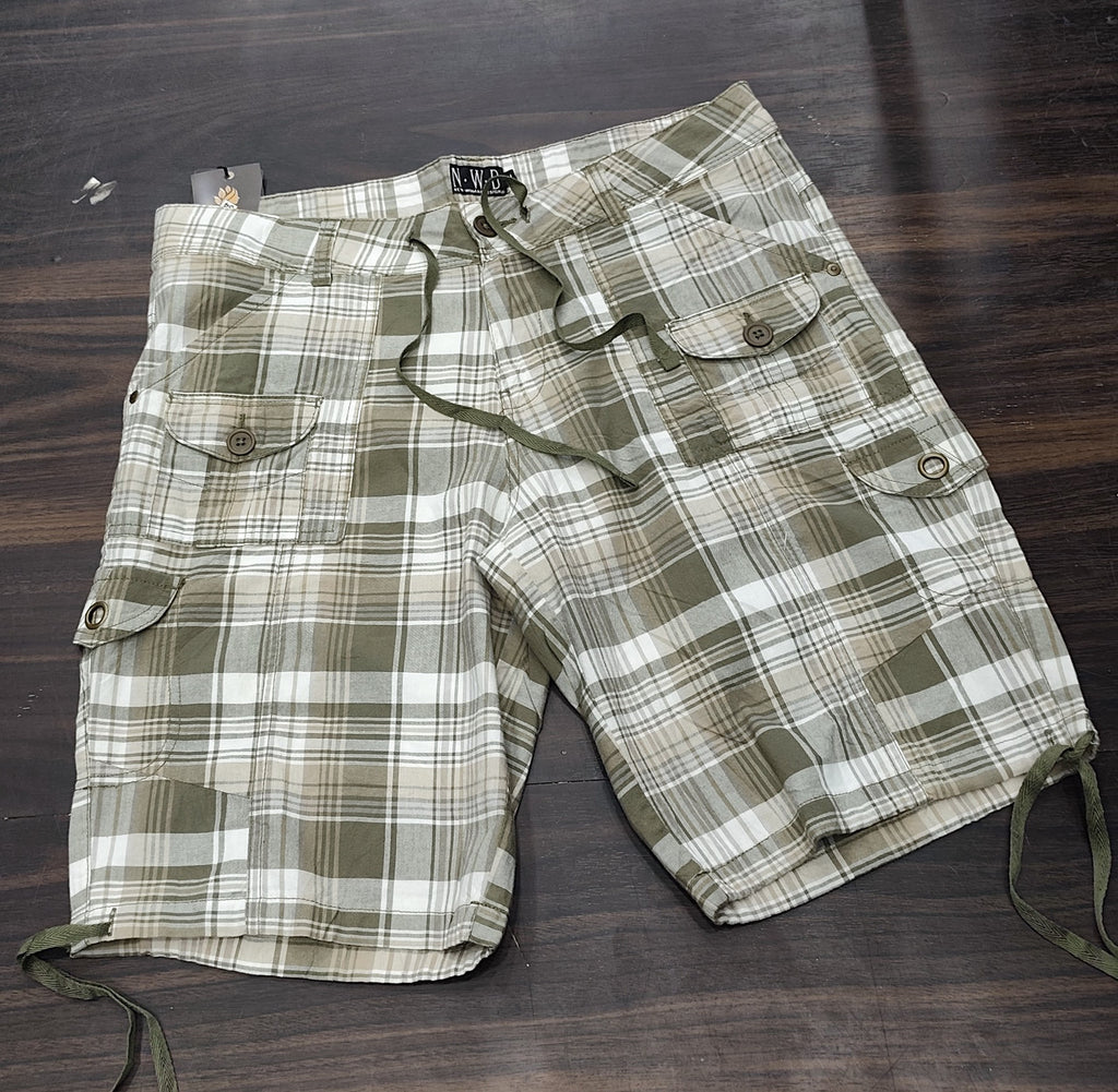 Plaid Cargo Shorts : Size 34