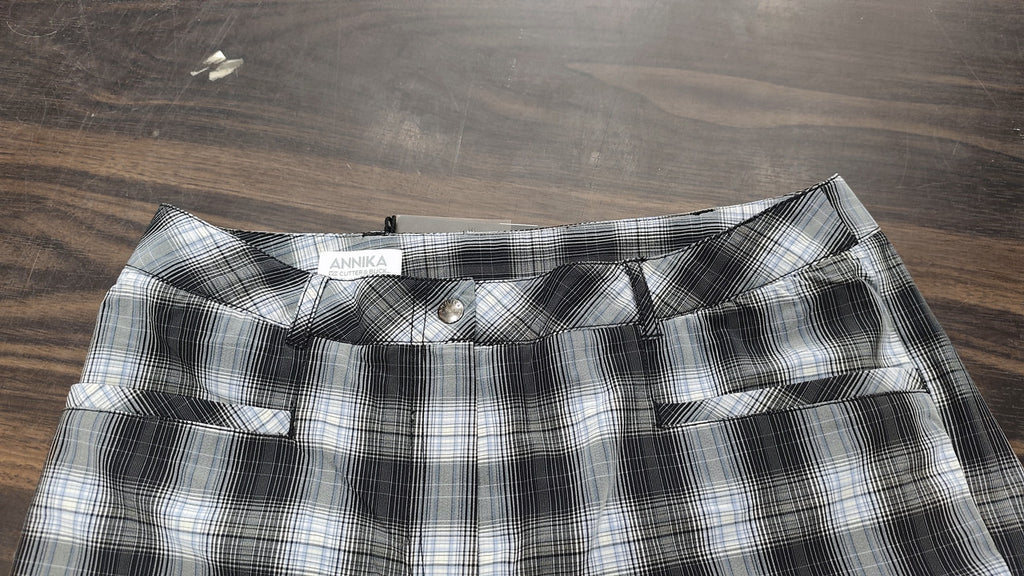 Classic Black & White Plaid Casual Chino Shorts : Size 34
