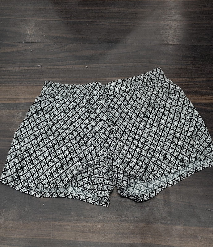 Old Navy Black & White Patterned Shorts : Size 28
