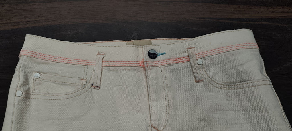 Cream Denim Cut-Off Shorts : Size 32