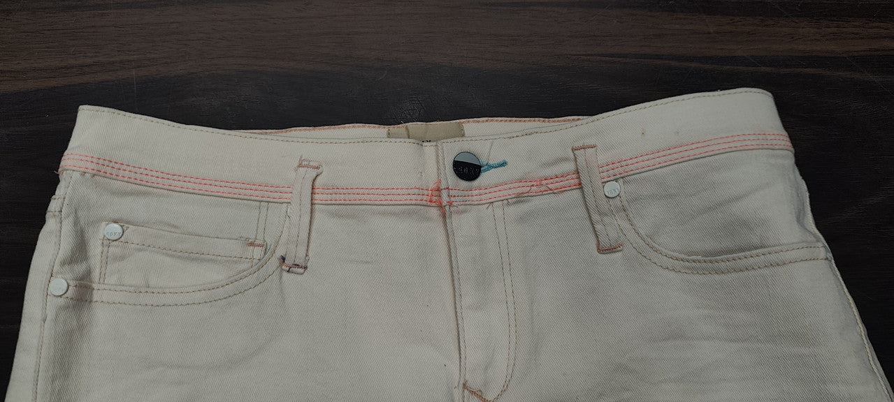 Cream Denim Cut-Off Shorts : Size 32