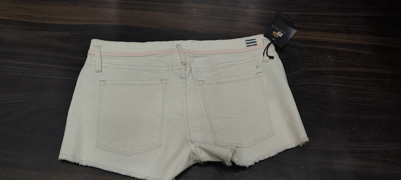 Cream Denim Cut-Off Shorts : Size 32