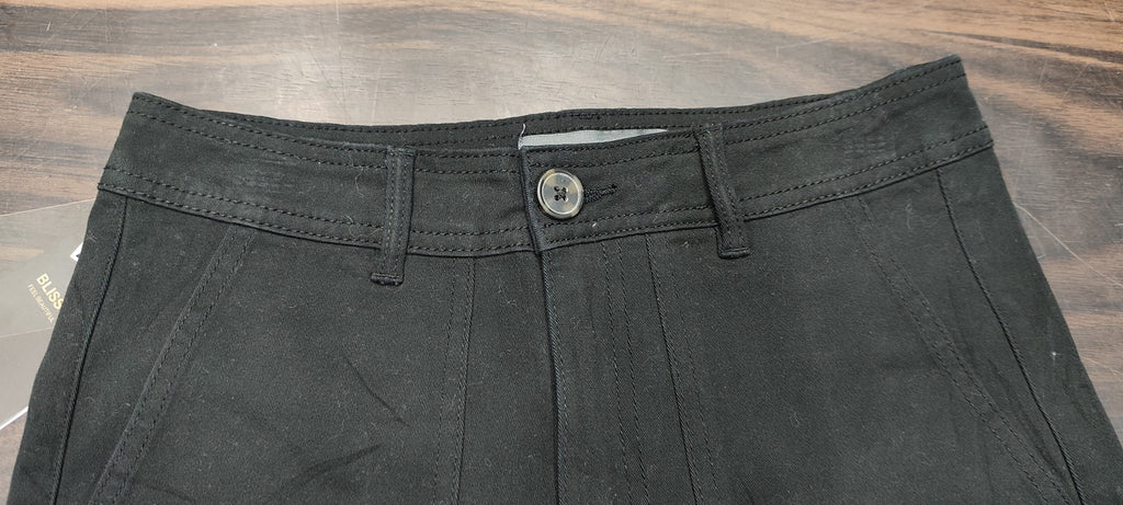 H&M High-Waisted Utility Shorts : Size 32
