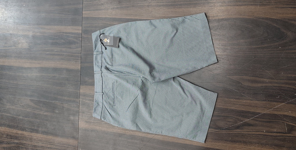 Textured Slim Fit Bermuda Shorts : Size 36