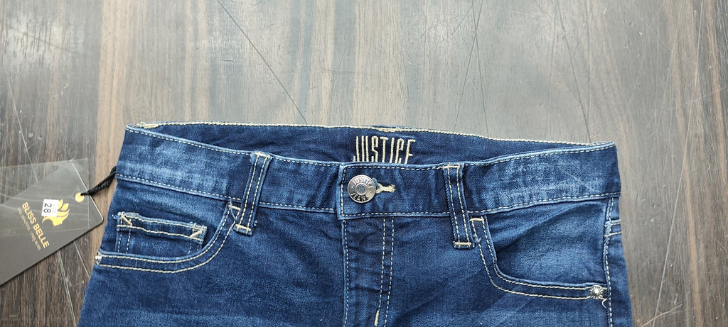 Silver Jeans Co. Elyse Women's Distressed Denim Shorts : Size 28