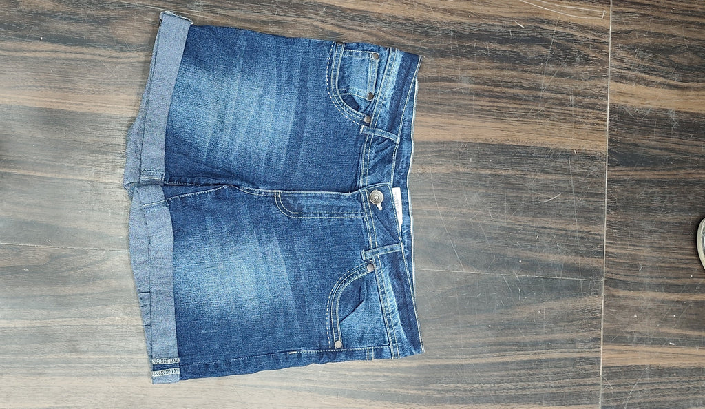 Mid-Rise Blue Cuffed Denim Shorts for Women : Size 38