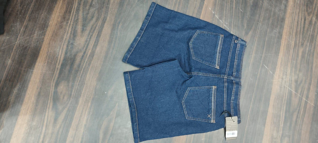 Blue Solid Denim Shorts : Size 30