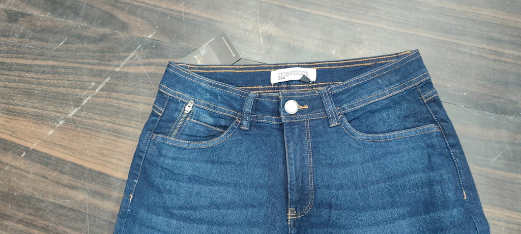 Blue Solid Denim Shorts : Size 30