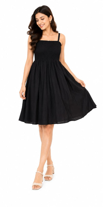 Elegant Black Smocked Midi Dress - Size: XS
