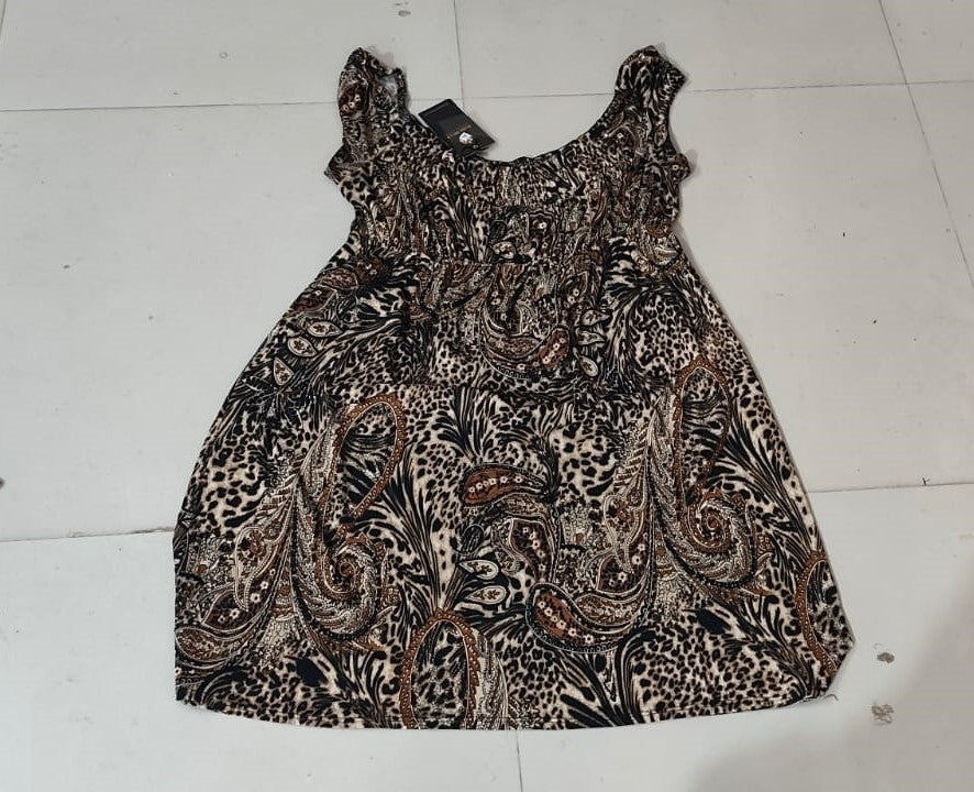 Sleeveless Paisley Print Short - Size: M