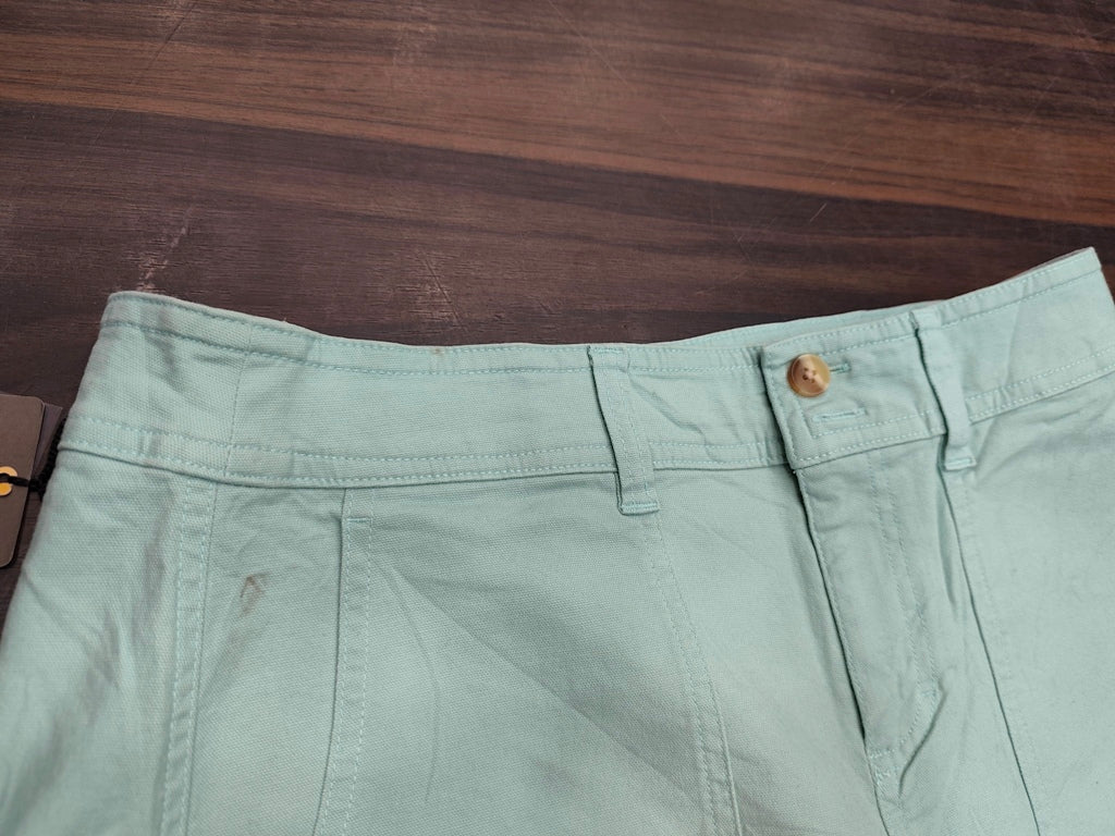 Women’s High-Rise Chino Shorts : Size 32
