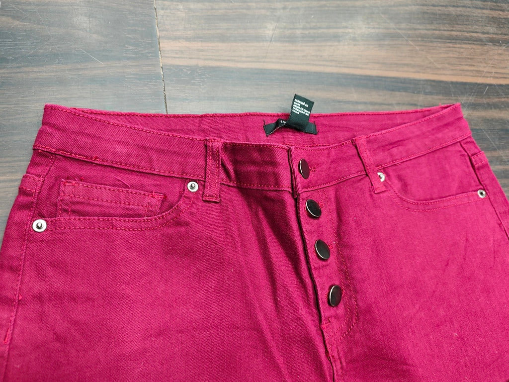 Women's High-Rise Four-Button Fly Denim Shorts : Size 32