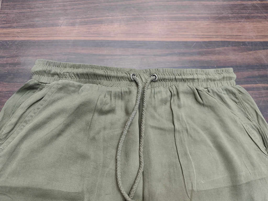 Women's Relaxed Fit Drawstring Shorts : Size 30