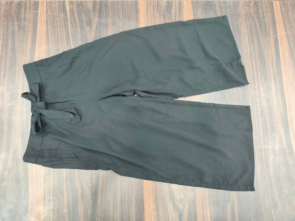 Women's Solid Black Wide-Leg Cropped Palazzo Pants - Black - Size: 30